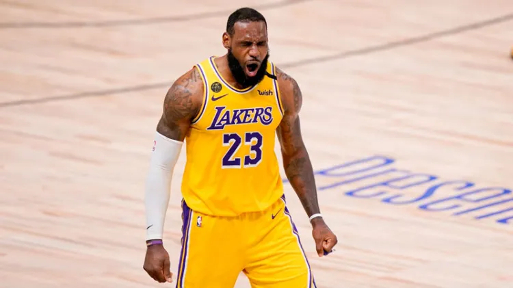 Consigue LeBron un nuevo récord