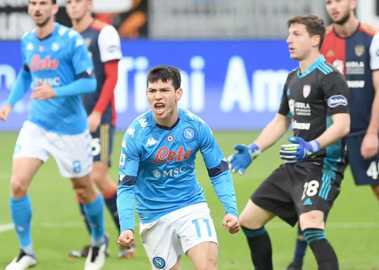 Lozano anota ante Cagliari