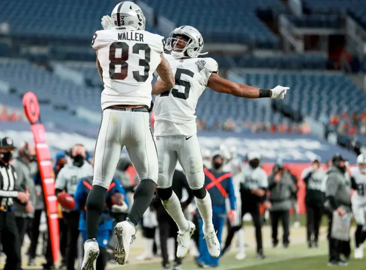 Raiders se despiden con victoria