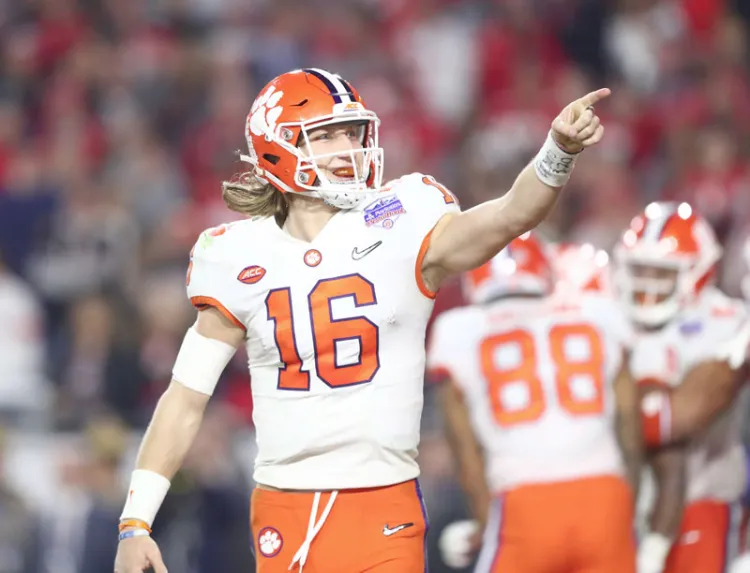 Confirma Lawrence  que deja Clemson