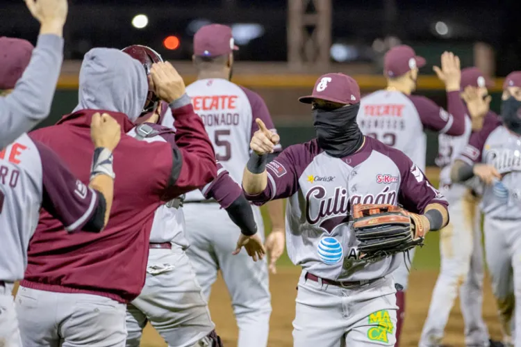 Tomateros pegan primero