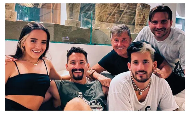 Ricardo Montaner trabaja con su familia