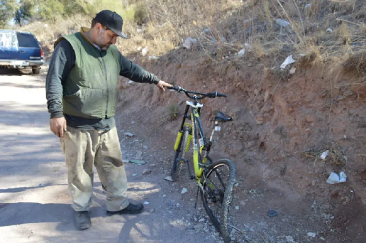 Conductor arrolla a propósito a ciclista