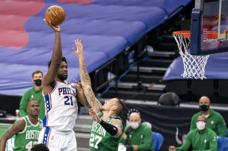 Sixers vence a los Celtics