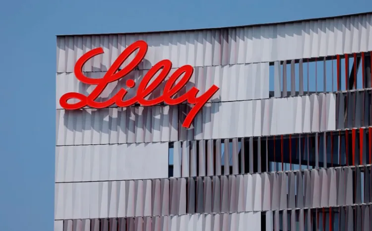 Eli Lilly asegura que su fármaco de anticuerpos reduce riesgo de contraer coronavirus