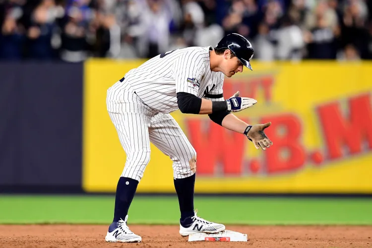 Yanquis amarra a LeMahieu y Kluber