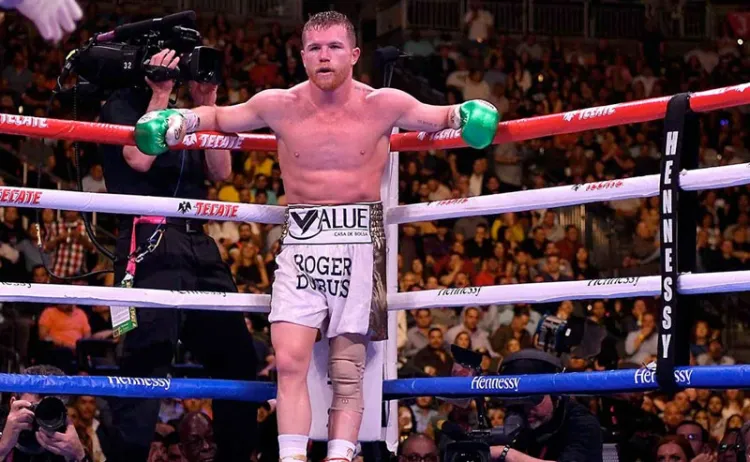 Planea Canelo  cuatro cetros