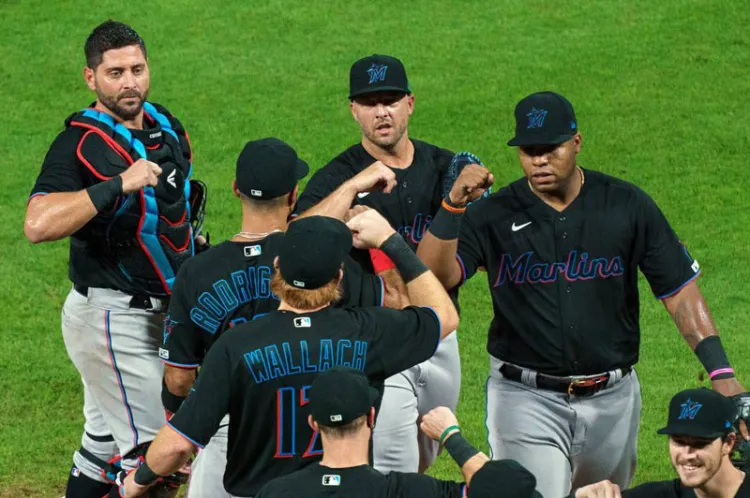 Marlins jugará con público