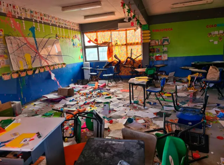 Vandalizan primaria Nueva Creación en Lomas del Sol