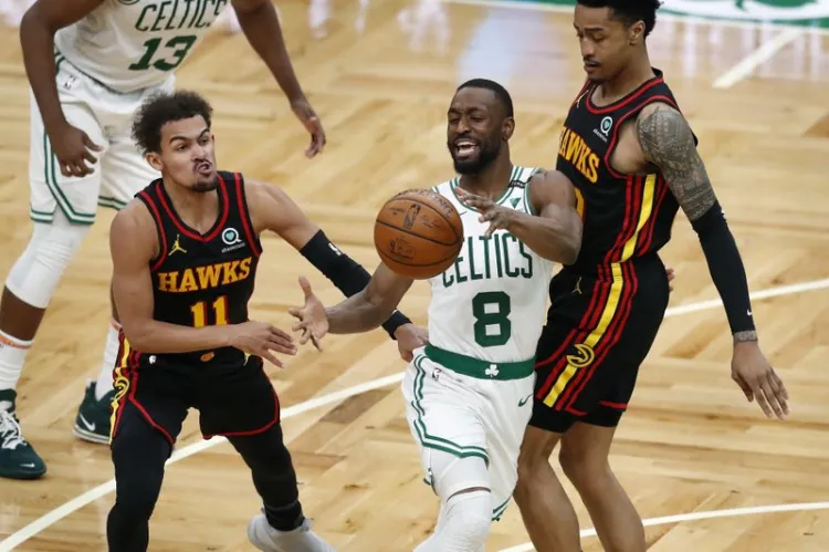 Celtics derriban a los Halcones