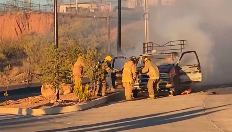 Evacuan Plaza Granja por incendio en local