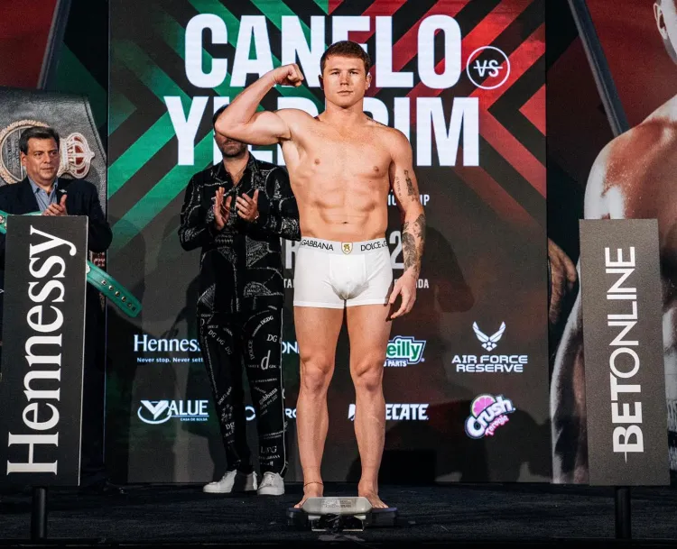 Canelo expone cetro