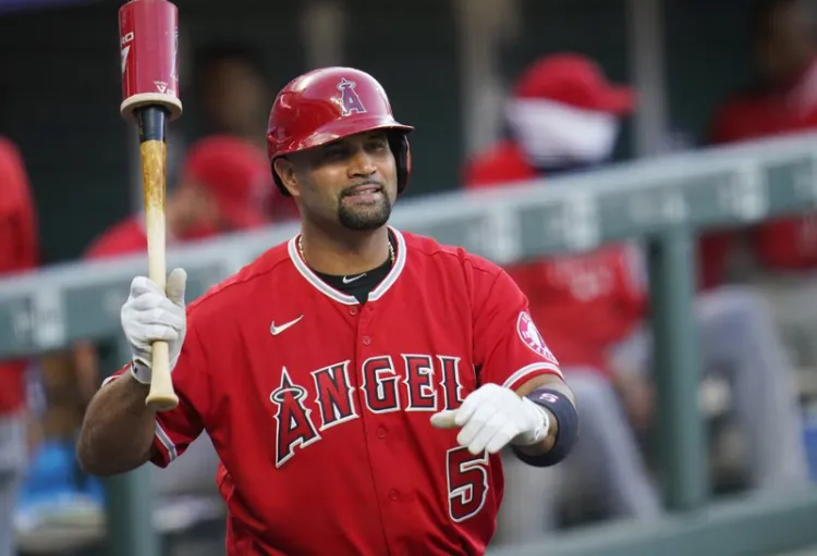 Pujols niega retiro