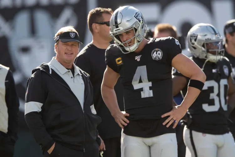 Raiders apoyan a Carr