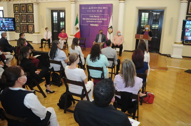 Reconoce gobernadora Pavlovich a trabajadoras de la salud