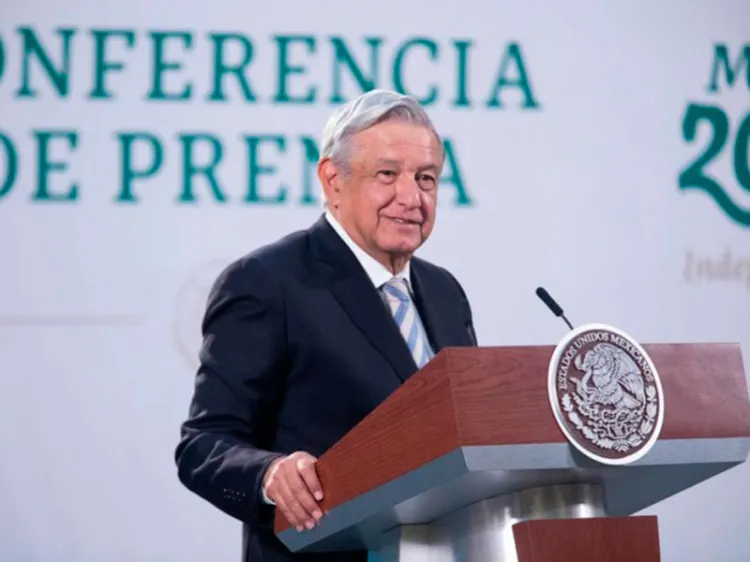 “Vendrá reforma” ante amparos a ley eléctrica: López Obrador