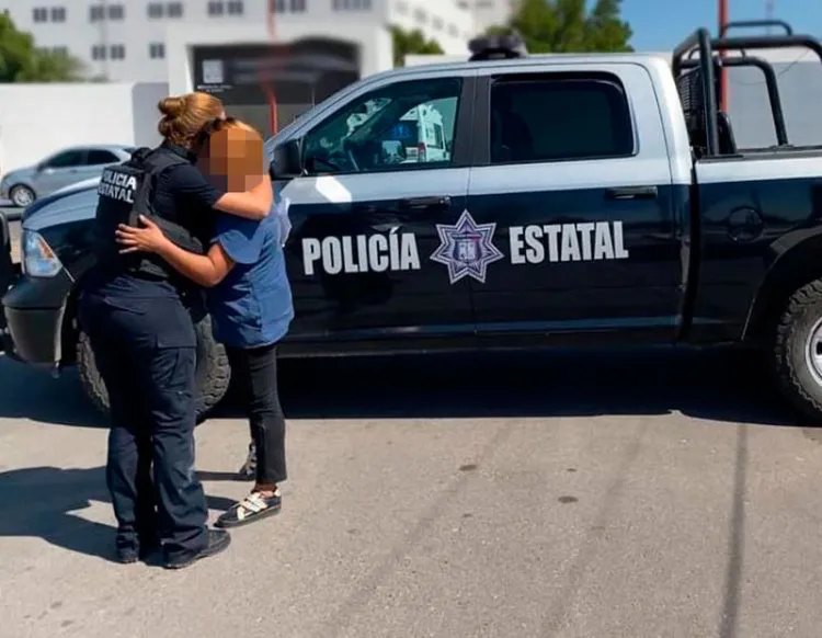 Auxilian a “abuelita”; hija le roba pensión