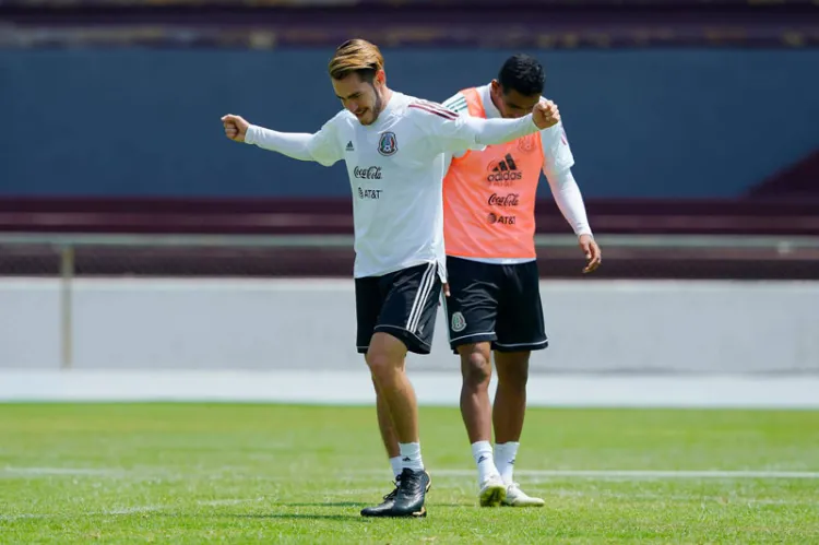 Sale el Tri  por liderato