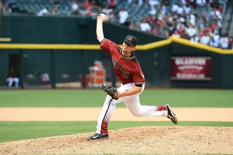 D’backs pierden a Tyler Clippard