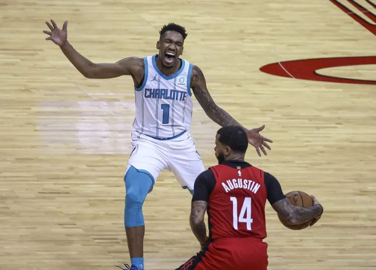 Vence Hornets  a los Rockets