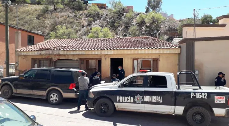 Localizan a hombre sin vida en casa abandonada