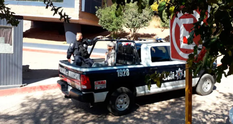 Acuchilla a su vecino en Fraccionamiento Canoas