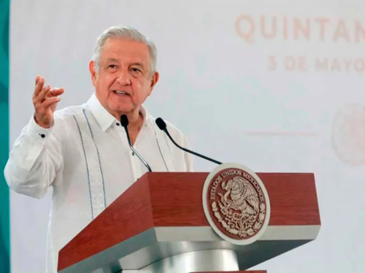 AMLO rechaza hablar de candidatura de Evelyn Salgado