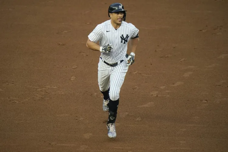 Yanquis superan a Astros