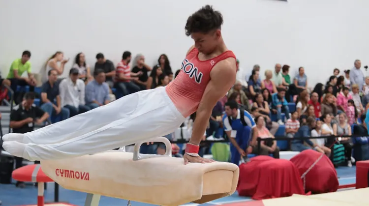 Gimnastas quedan cortos