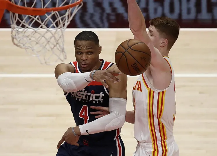 Westbrook rompe marca