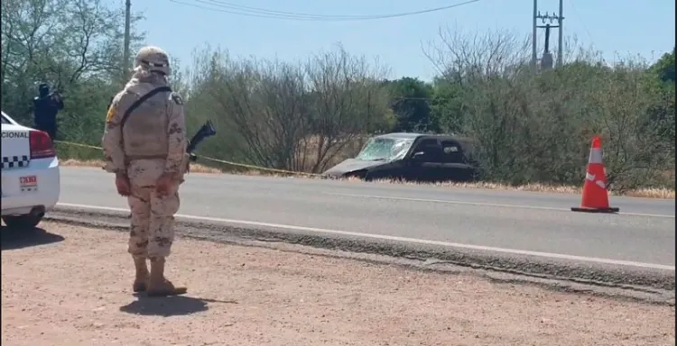 Choque entre unidad de la Sedena y auto particular deja un muerto y varios lesionados