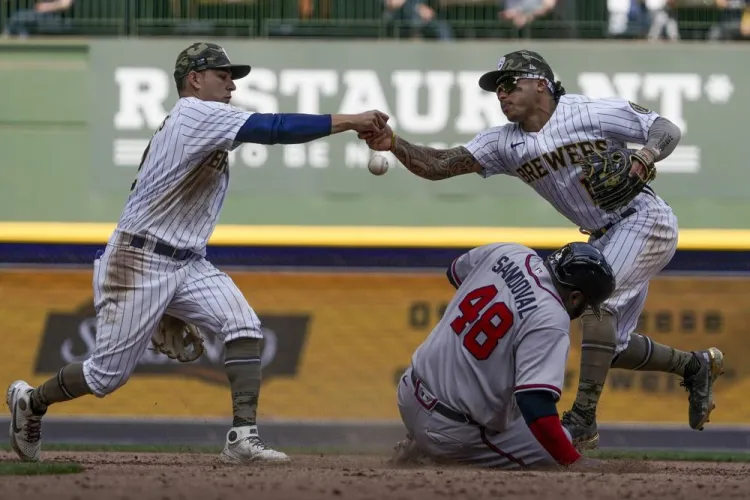 Cerveceros vence a Bravos