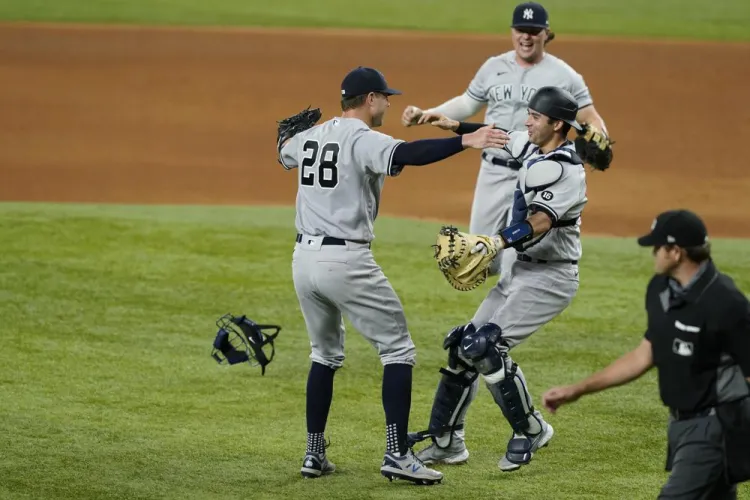 Kluber se anota doble cero