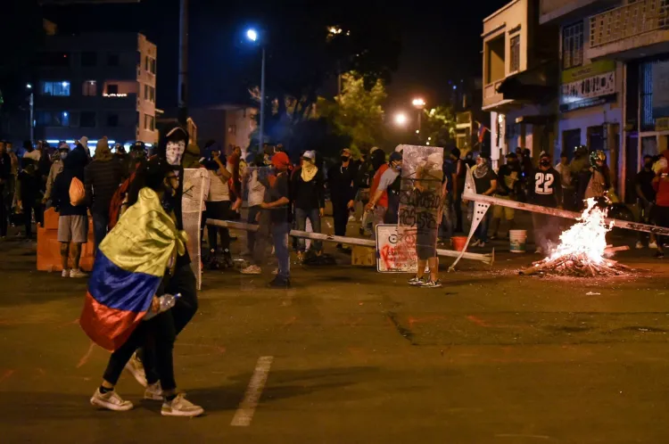 Quitan sede a Colombia