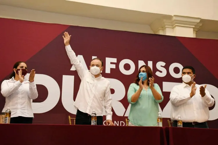 Presenta Durazo proyecto de política educativa a docentes