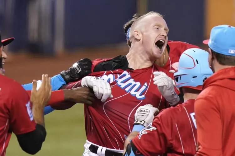 Cooper da gane a Marlins