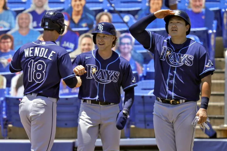 Rays ganan el once en fila