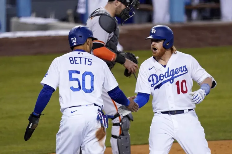 Dodgers gana duelo de jonrones