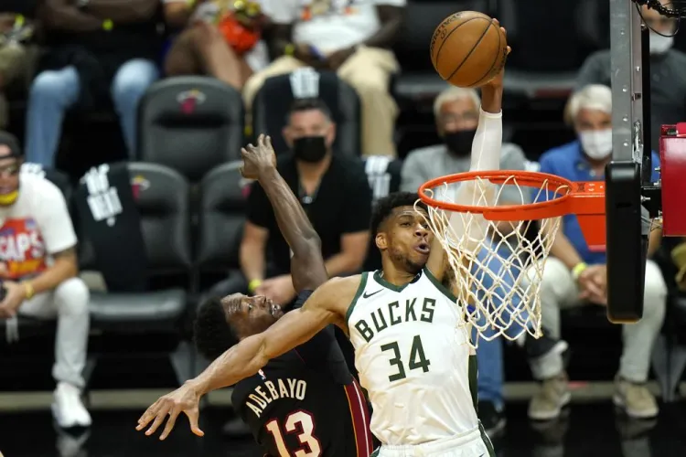 Bucks despachan al Heat