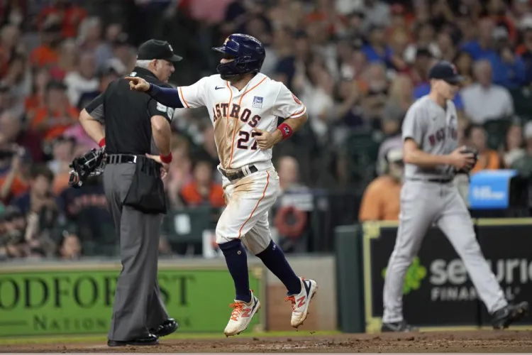 Astros gana duelo de pitcheo