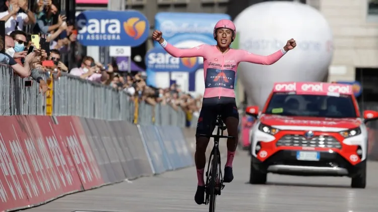 Ganador del Giro padece covid