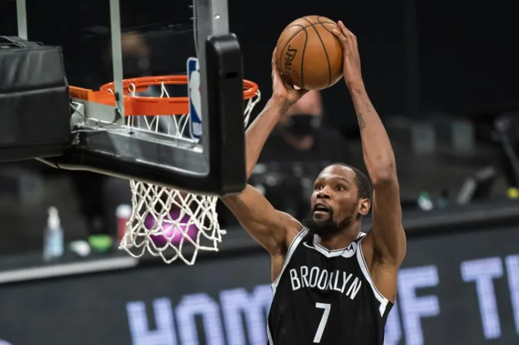 Nets y Bucks, en duelo que promete