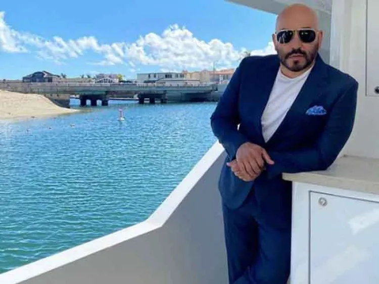 Lupillo Rivera se quita tatuaje con cara de Belinda