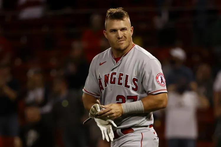 Regreso de Trout  sigue en veremos