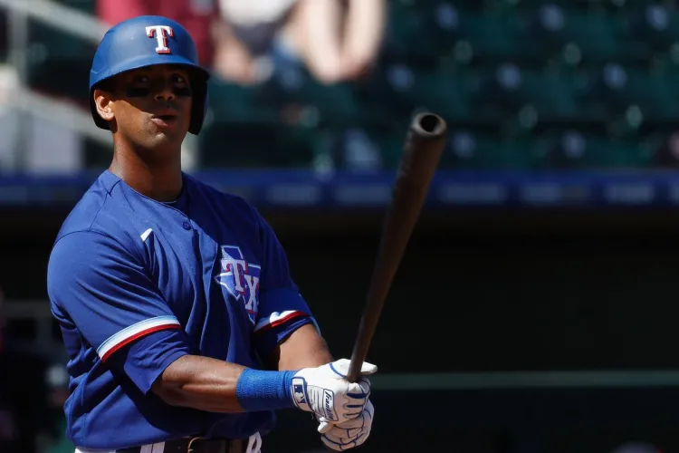 Rangers despiden a Khris Davis