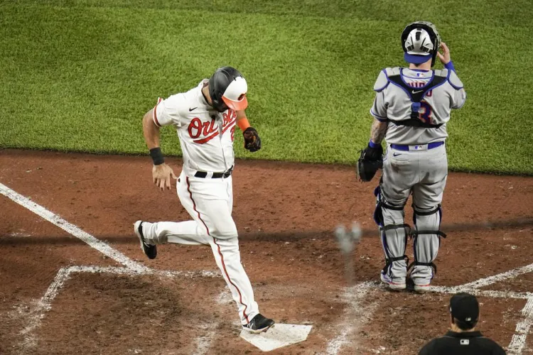 Orioles apalea a los Mets