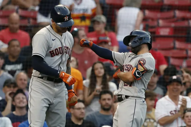 Astros somete a Medias Rojas