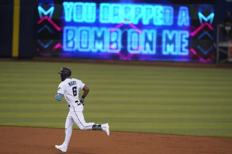 Marlins apalea a Rockies