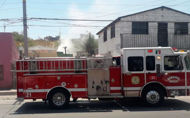 Arde cuartería en la Esperanza