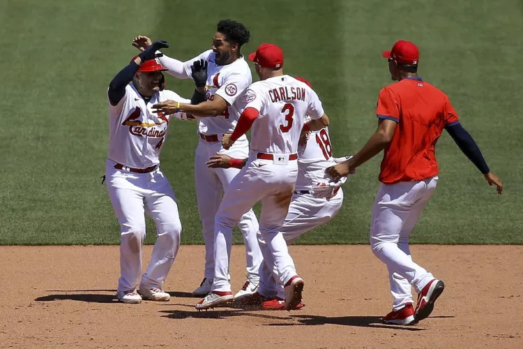 Molina da gane a Cardenales